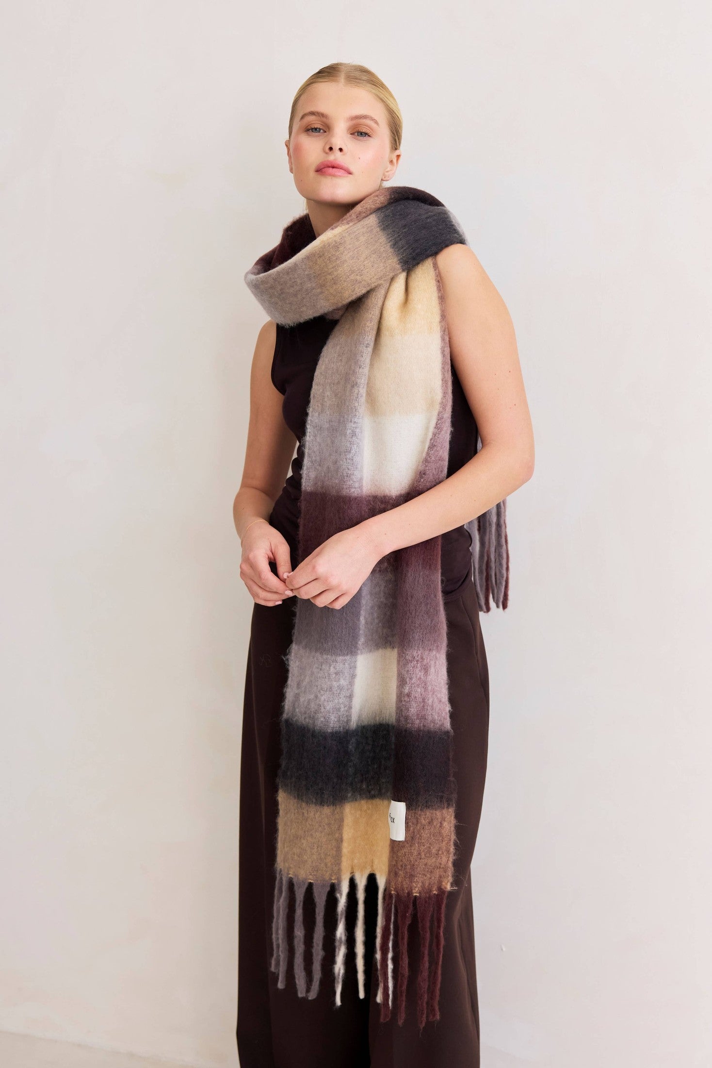 Arctic Fox & Co. - North America - The Reykjavik Scarf - 100% Recycled - Purple/Brown - FW25