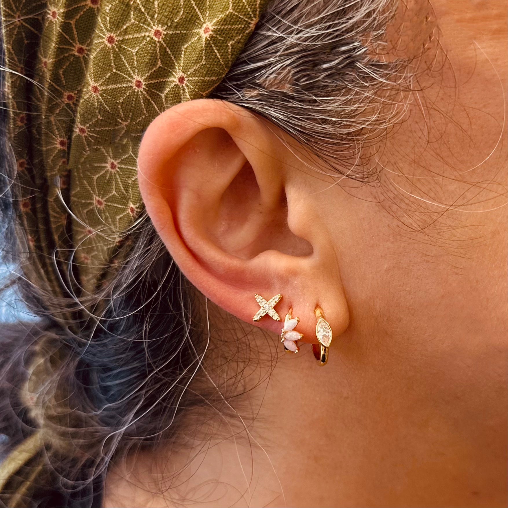 Bisous Studs Earrings