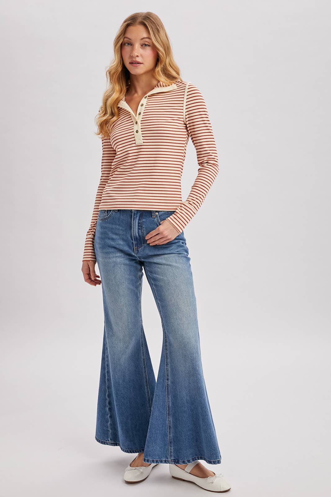 Bluivy - STRIPED BUTTON DOWN HENLEY KNIT TOP