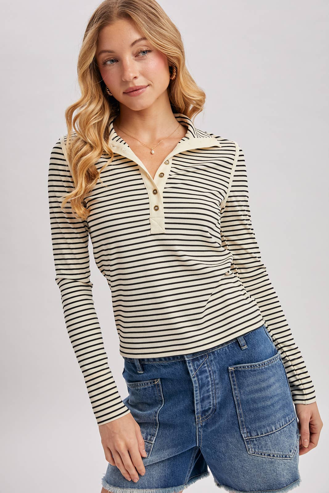Bluivy - STRIPED BUTTON DOWN HENLEY KNIT TOP