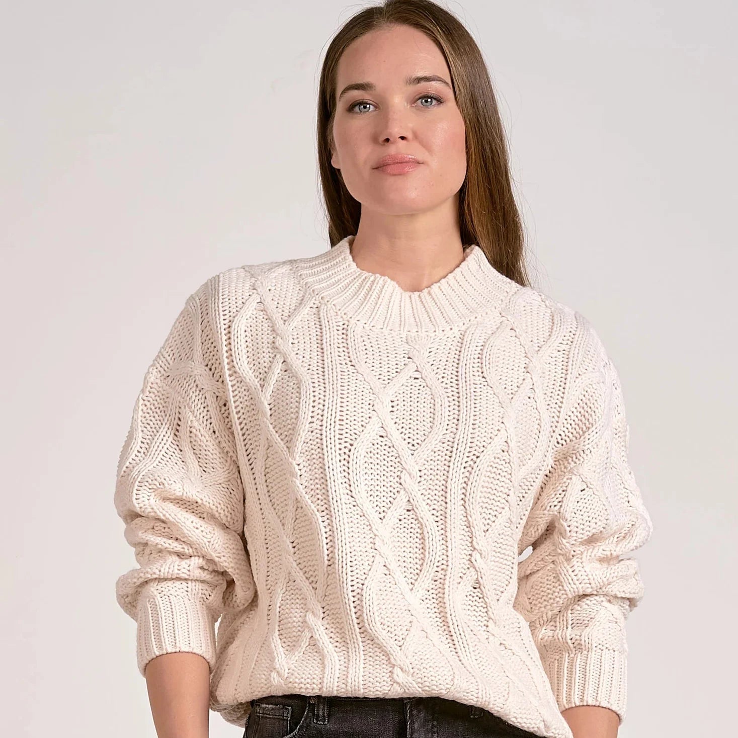 Crewneck Cable Knit Sweater