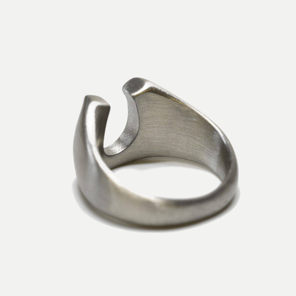 Curated Basics - Horseshoe Ring