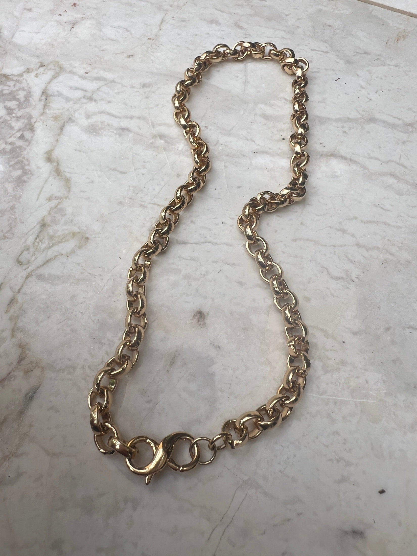 Eternelle Gold Necklaces