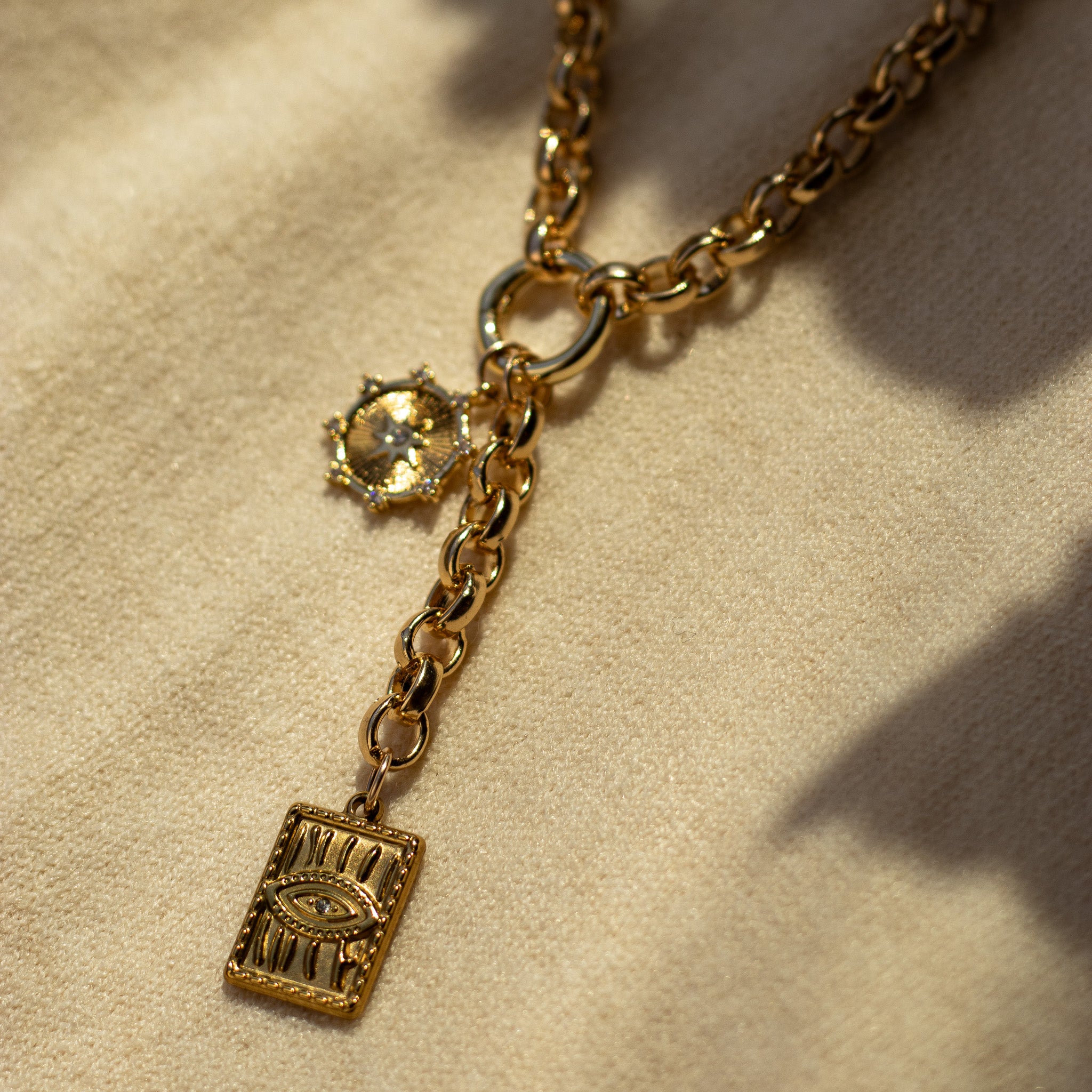 Everseen Lariat Necklace Necklaces