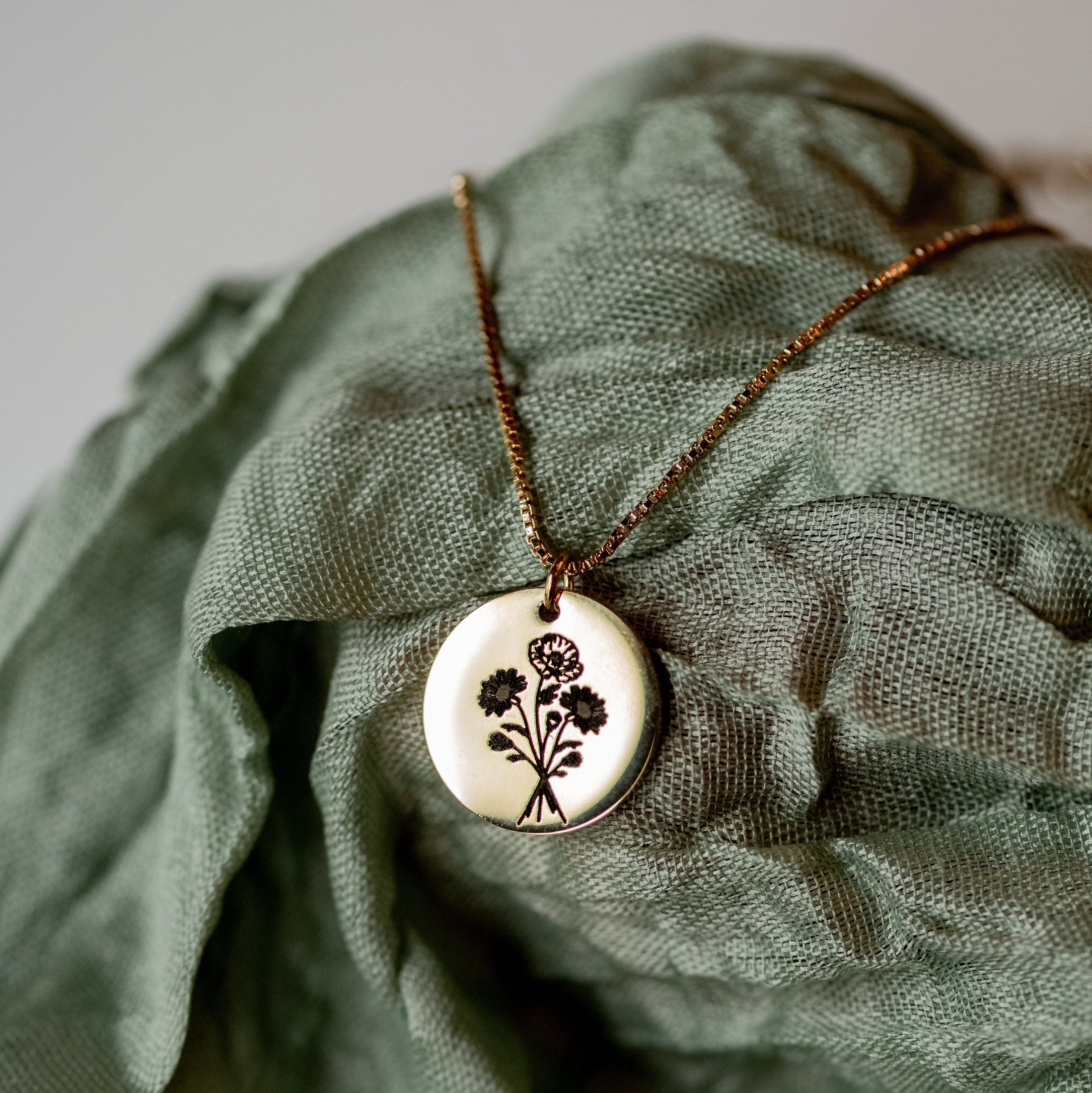 Heritage Bloom Chain Necklace Necklaces
