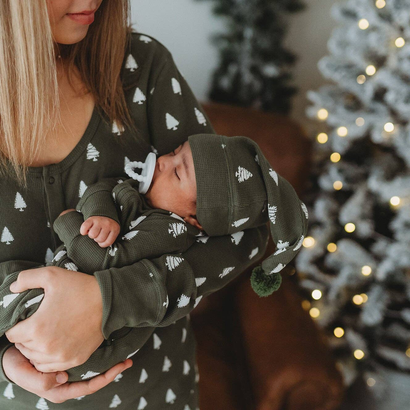 L'ovedbaby - Frosty Pine | Holiday Thermal Zipper Footie & Cap Set