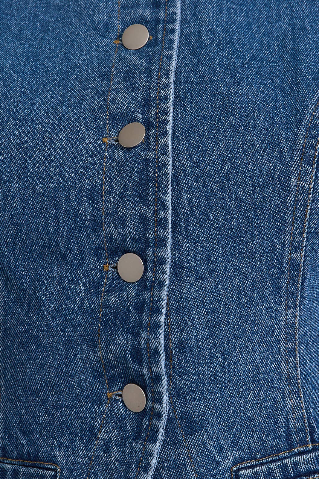 LE LIS - BUTTON FRONT SLEEVELESS DENIM TOP