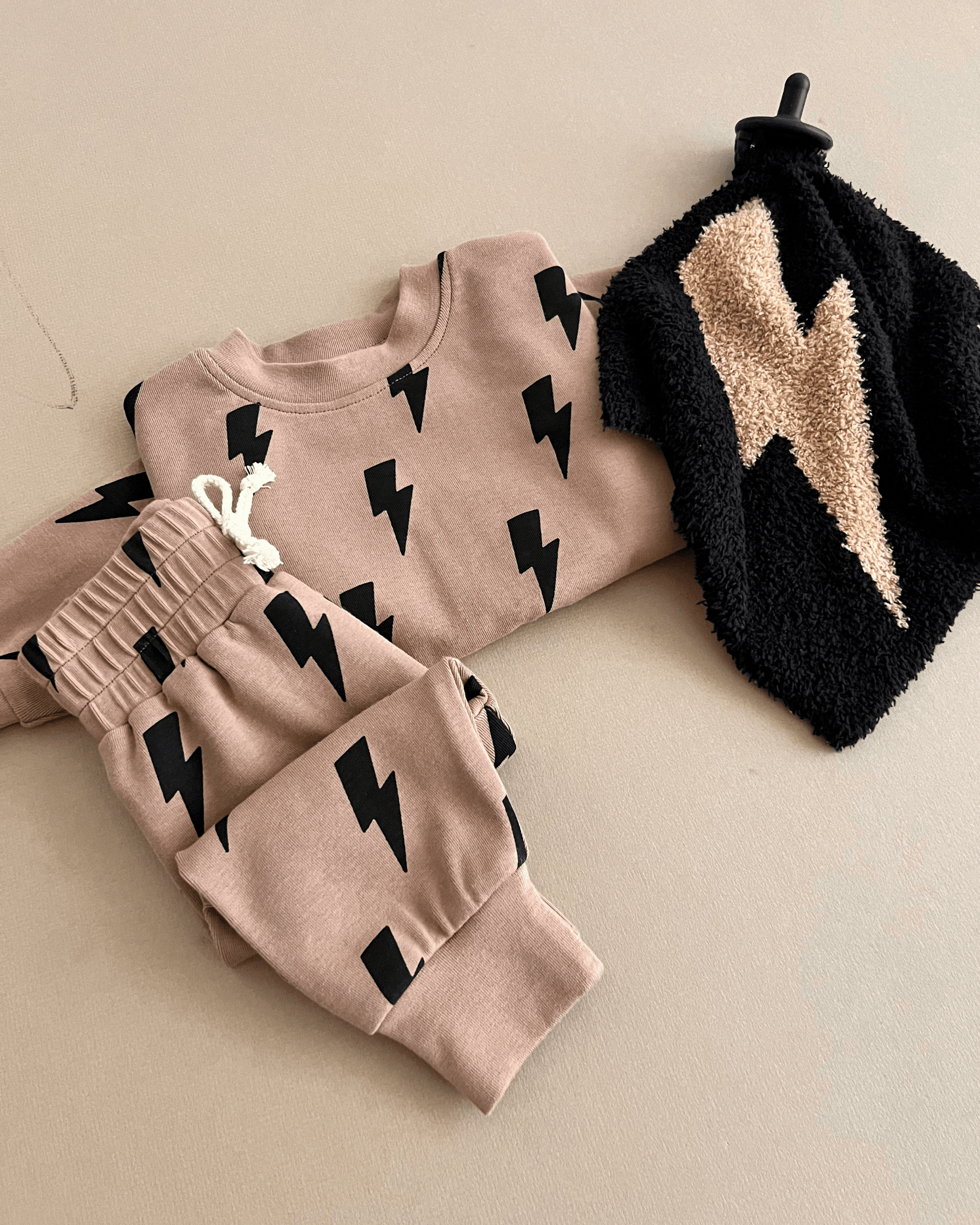 Lucky Panda Kids - Jogger Set | Mocha Bolts