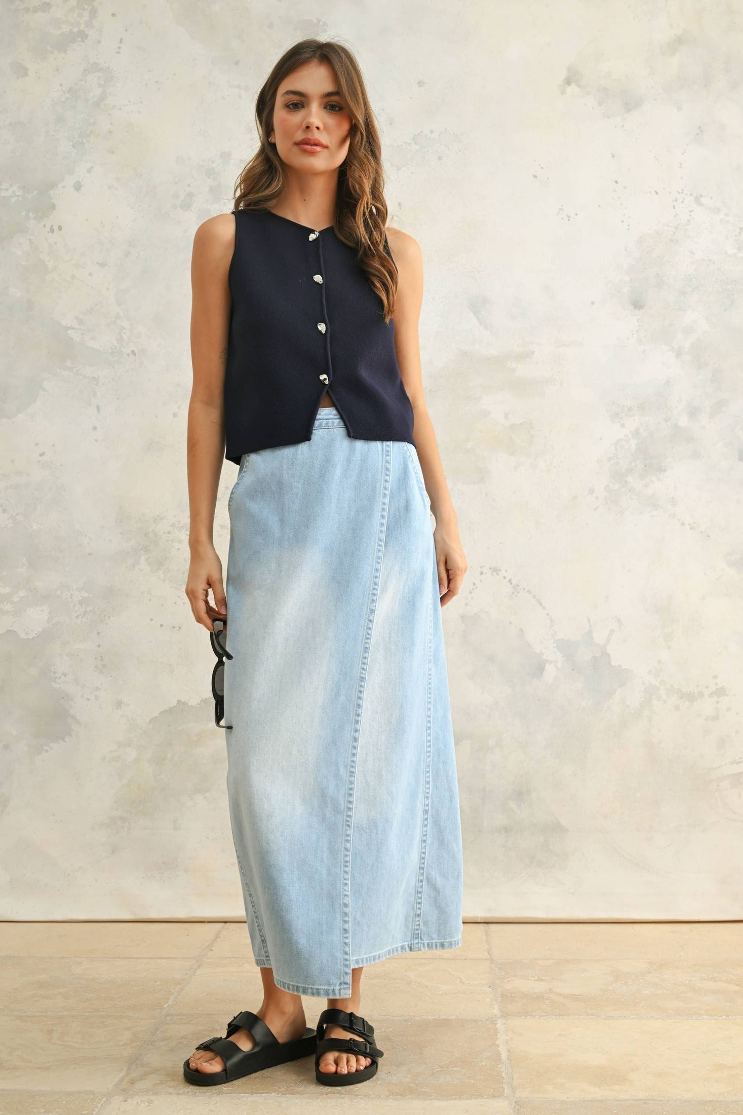 MIOU MUSE - T4771 METAL BUTTON DETAIL KNIT VEST