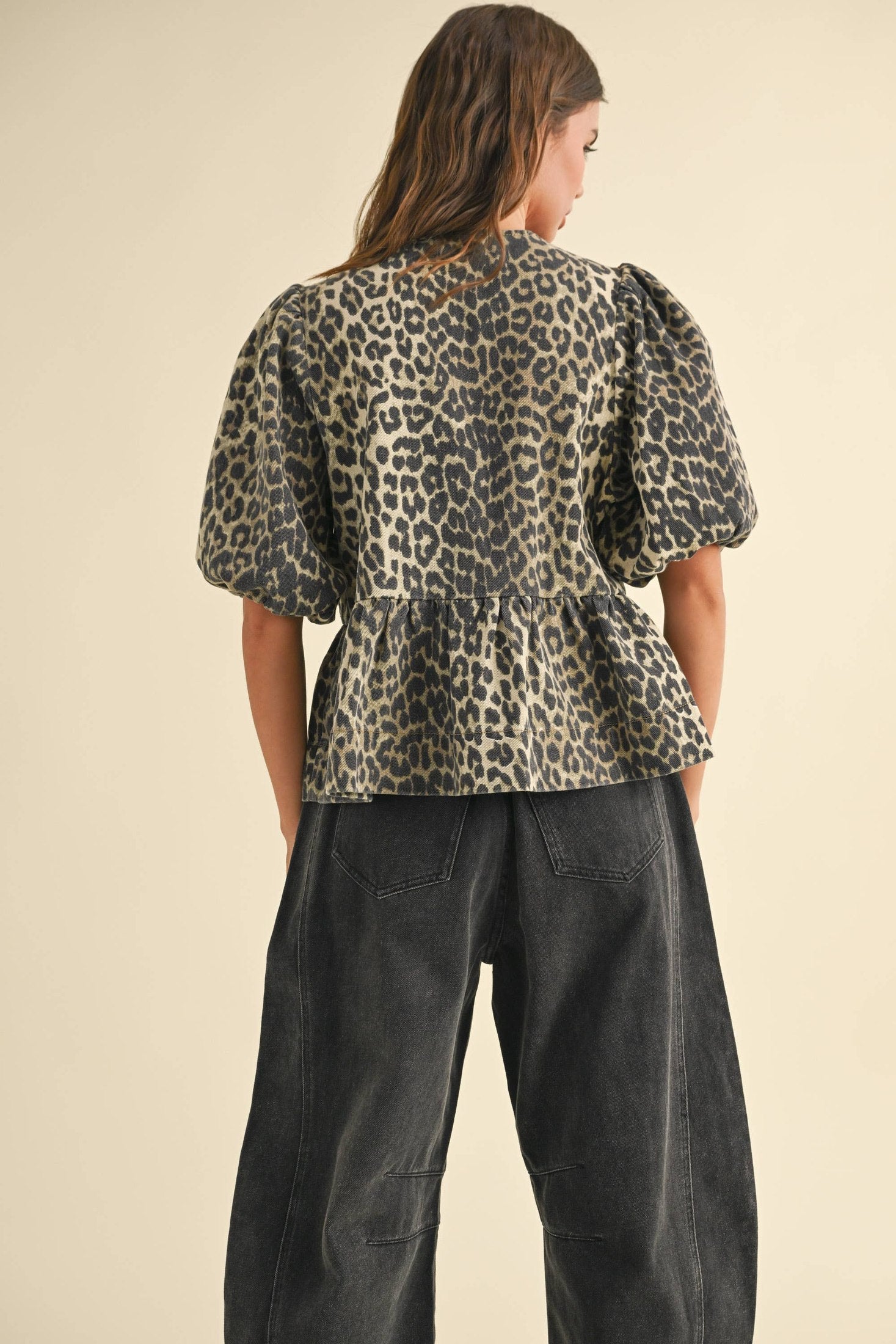MIOU MUSE - T4919 LEOPARDPRINT TIED IN FRONT BLOUSE
