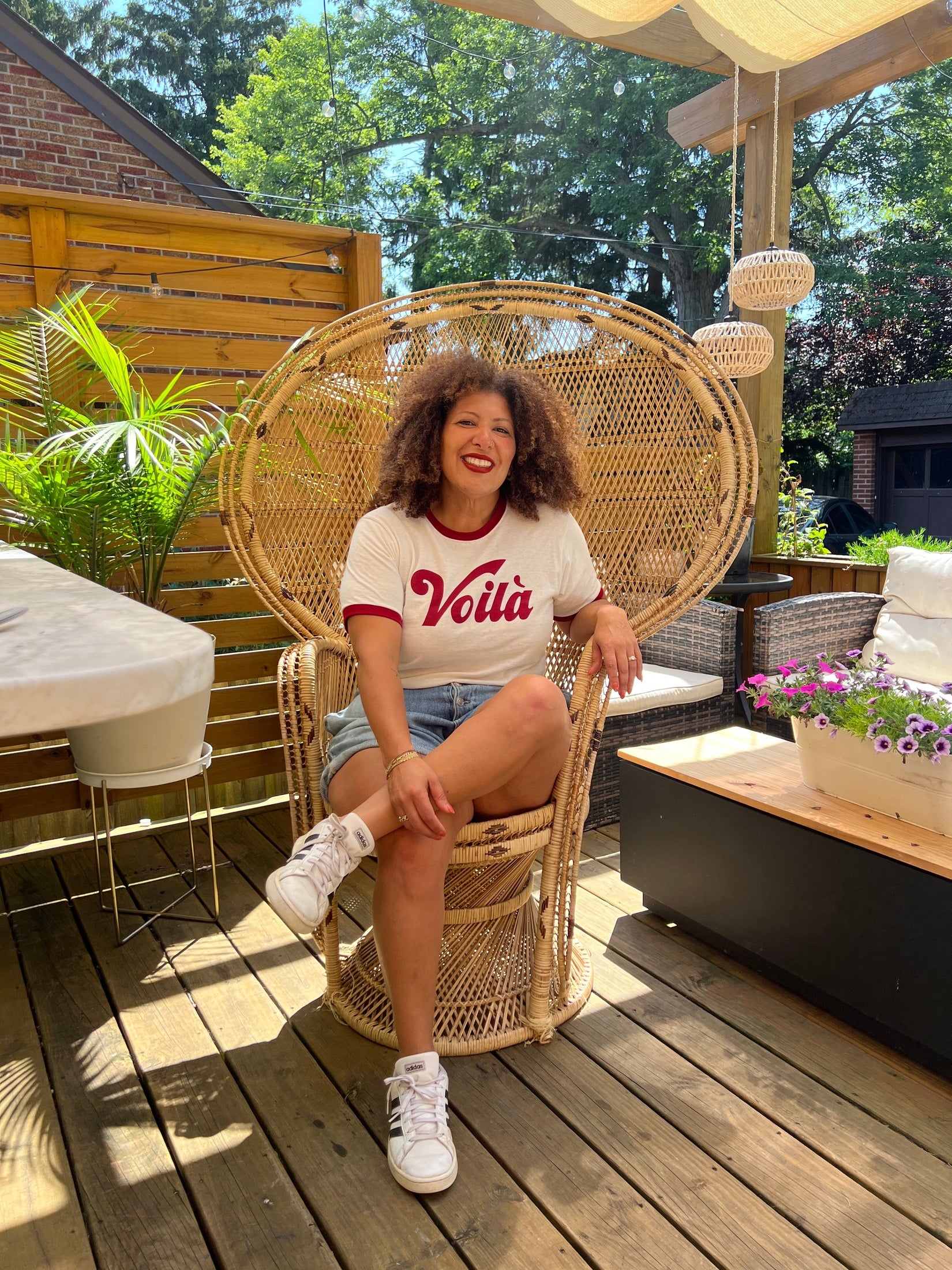 New Voilà Vintage Graphic Tee Tops