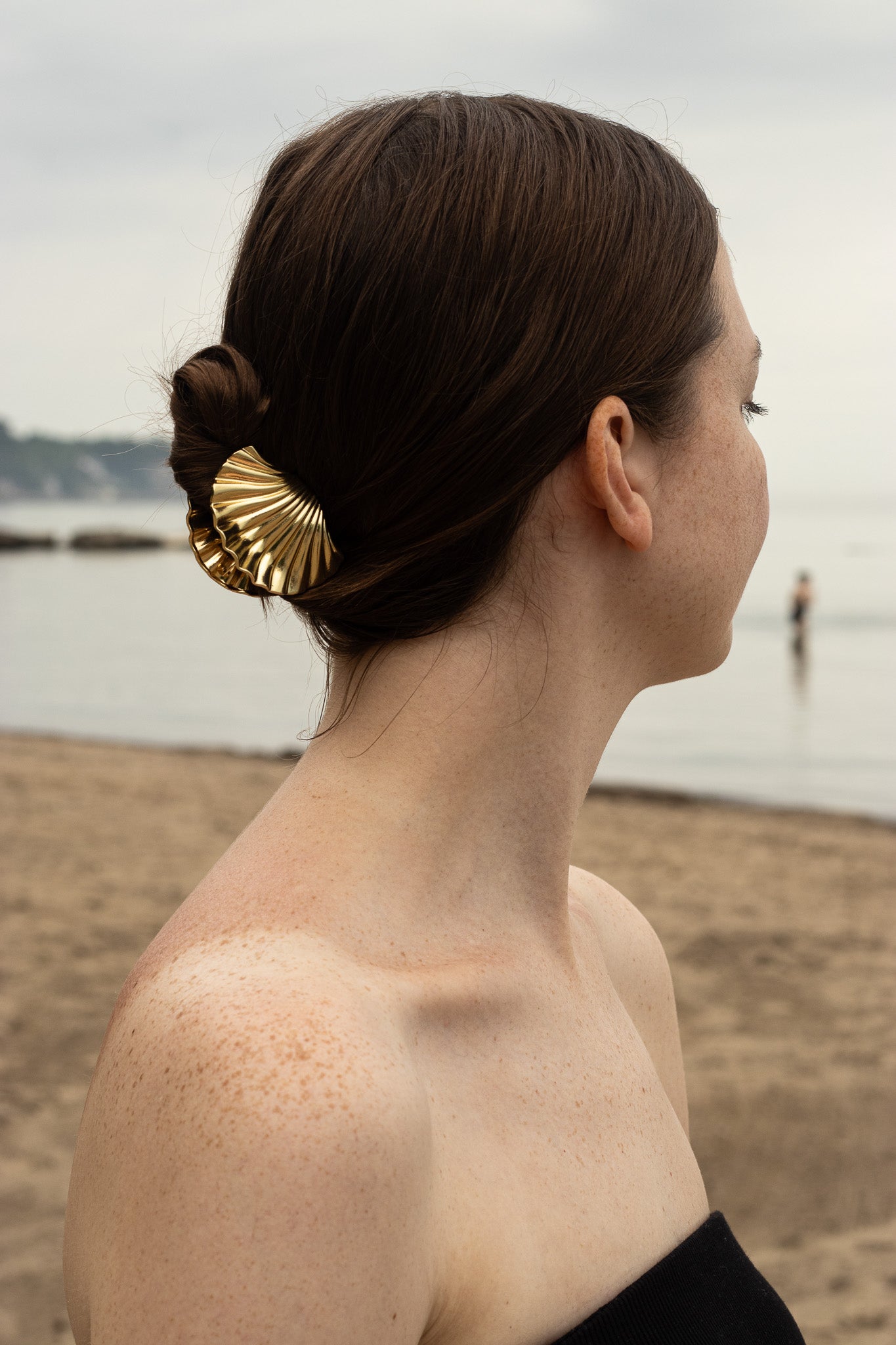 Océana Gold Shell Clip Hair Accessories