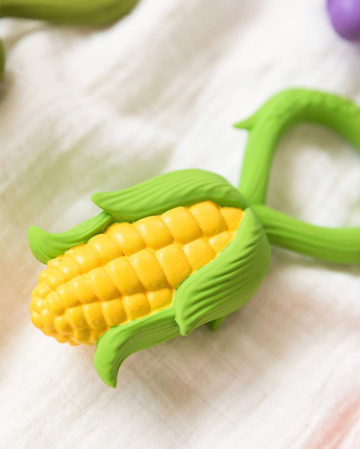 Oli & Carol - Corn Rattle Toy