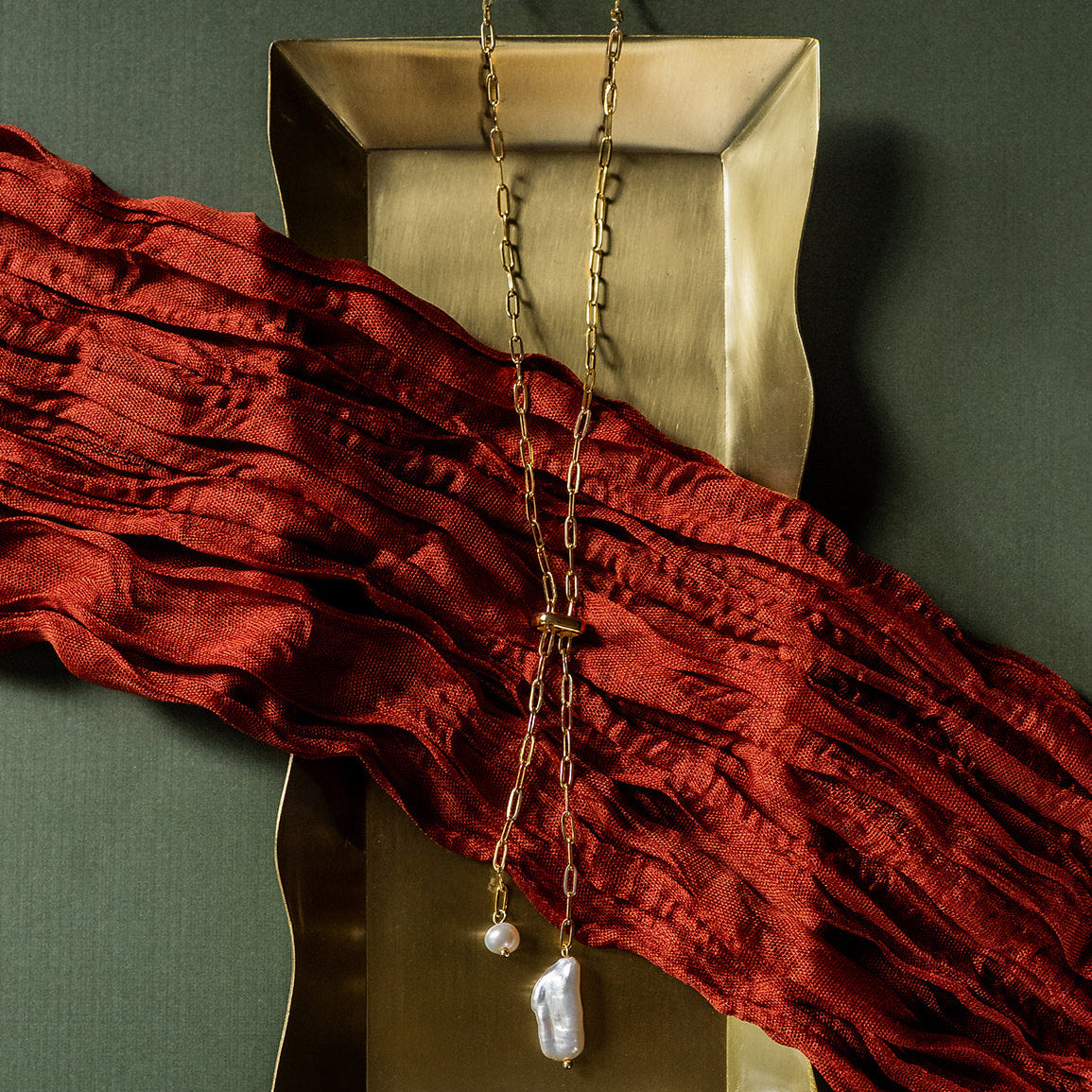 Ophélia Pearl Bolo Necklaces