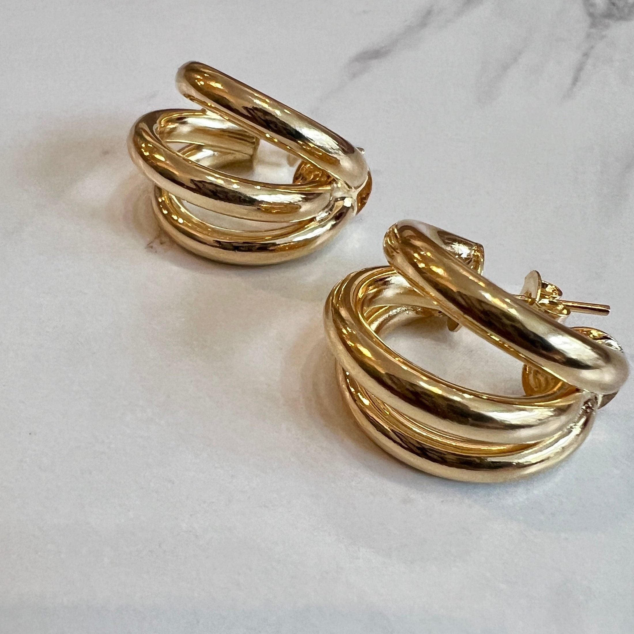 Trois Huggie Hoops Earrings