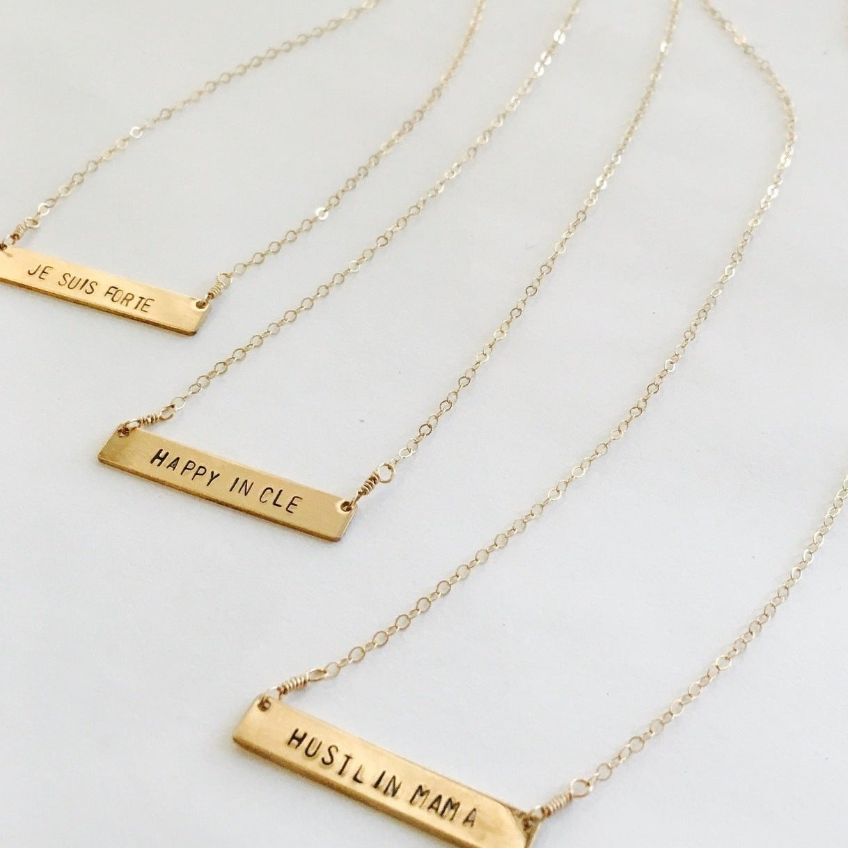 Je Suis Forte' Stamped Bar Necklace Necklaces