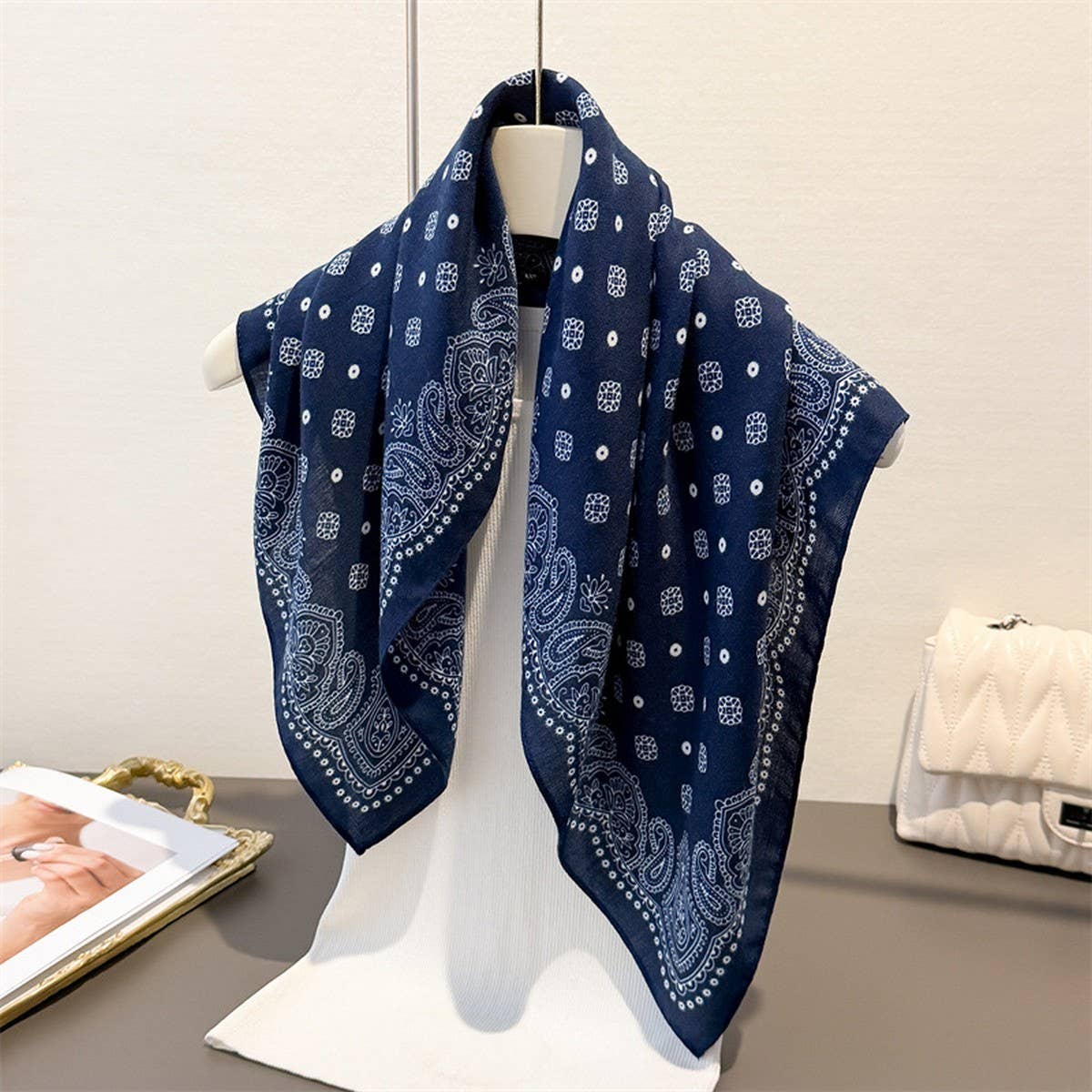 ACCITY - Paisley Herringbone Pattern Silk Scarf_CWASC03316 