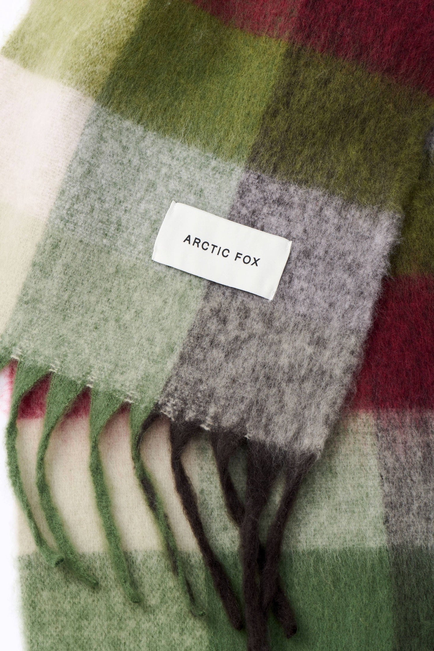 Arctic Fox & Co. - North America - The Reykjavik Scarf - 100% Recycled - Mossy Green - FW25 