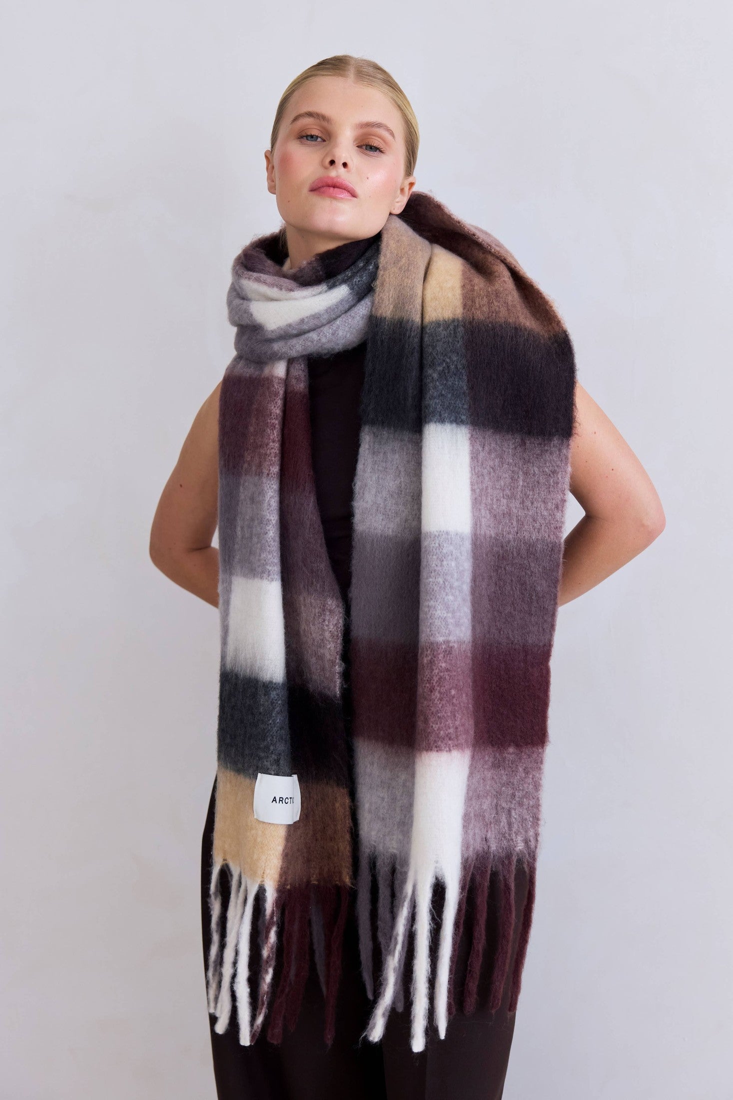 Arctic Fox & Co. - North America - The Reykjavik Scarf - 100% Recycled - Purple/Brown - FW25 