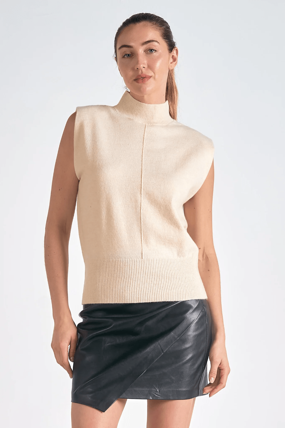 Chelcie Sleeveless Sweater Tops