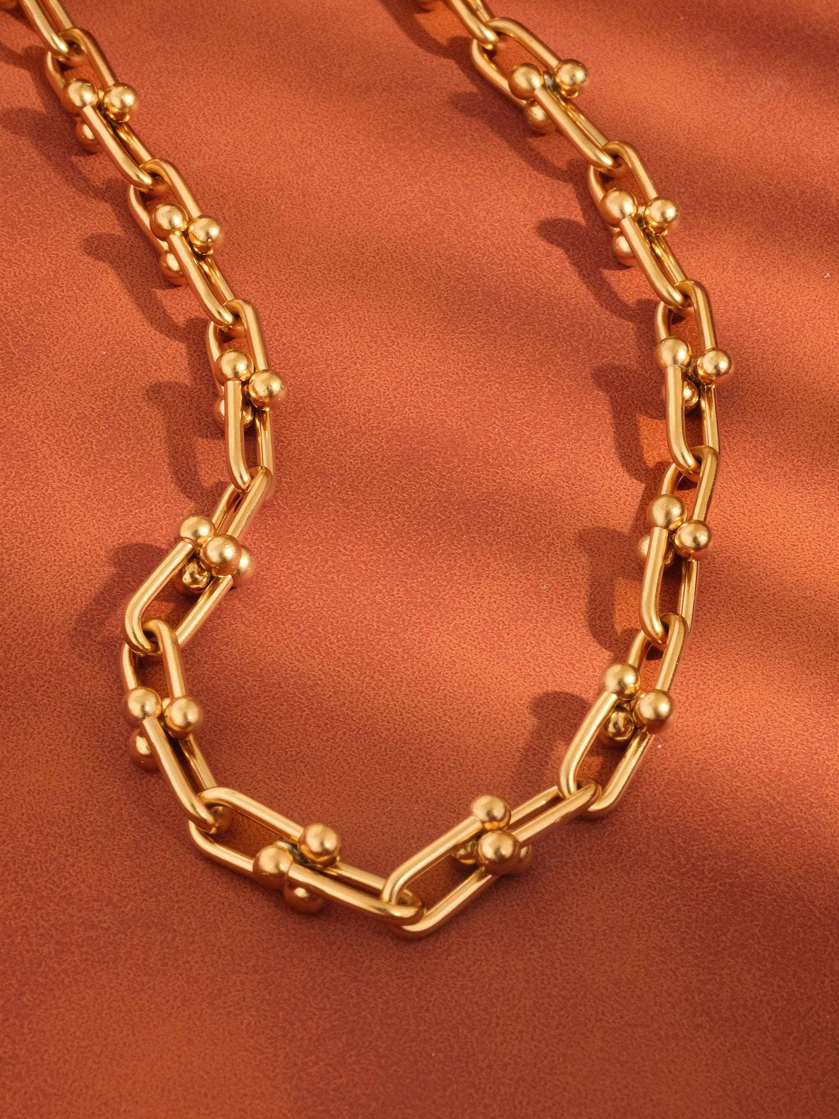 Denise Bold Chain Necklace Necklaces