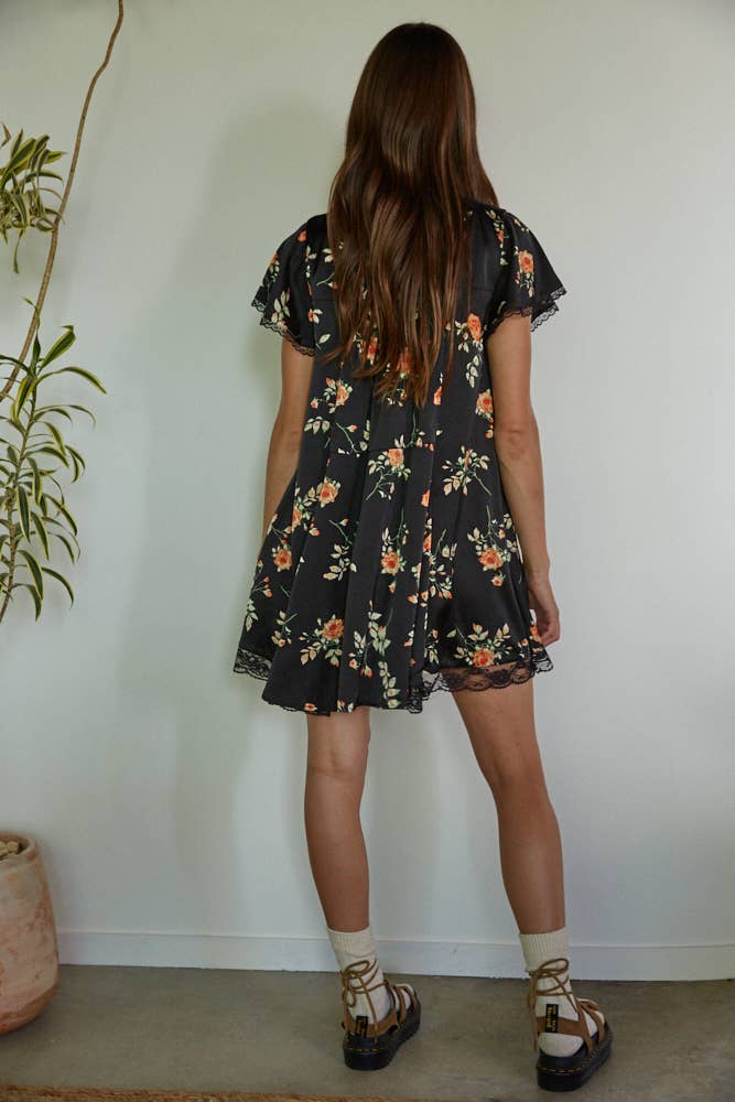 Floral Print Plunged V-Neck Short Sleeve Flare Mini Dresses + Jumpsuits