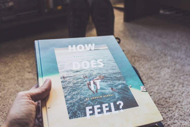 How Does It Feel? - Photography Adventure Book Books