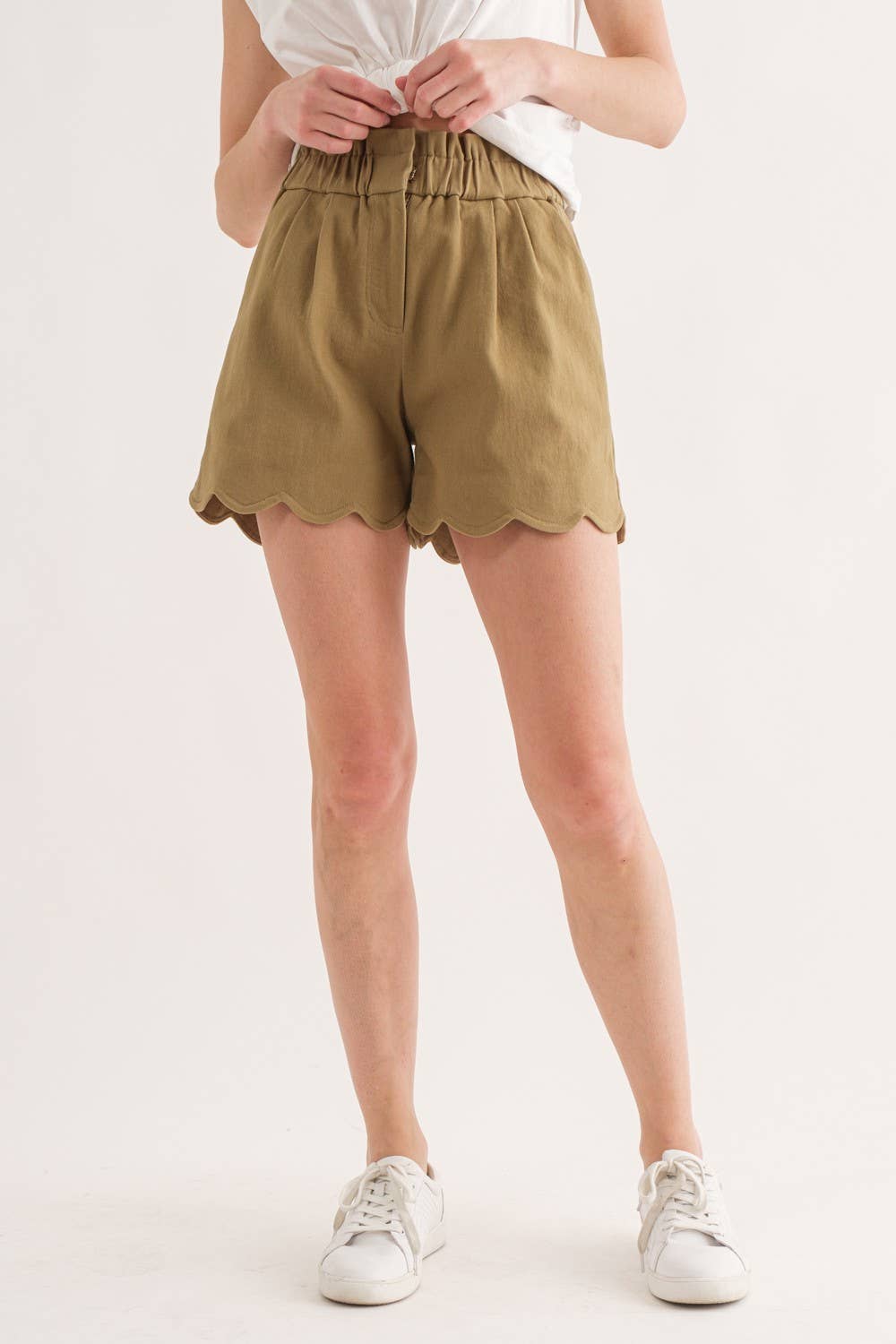 Isabella Paper Bag Scallop Shorts Bottoms