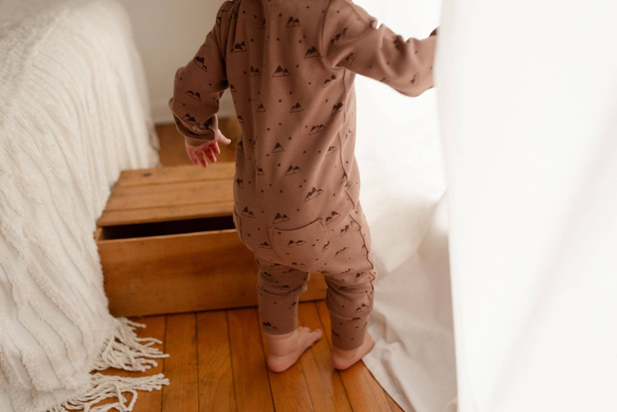 L'ovedbaby - Latte Mountain | Organic Zipper Romper 
