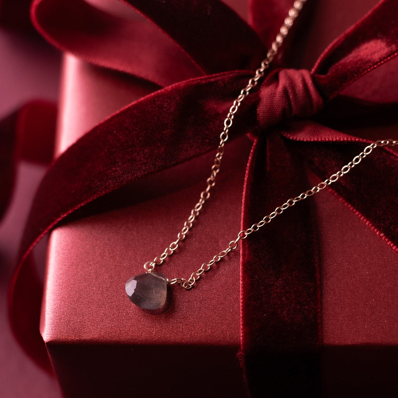 Labradorite Drop Necklace Necklaces