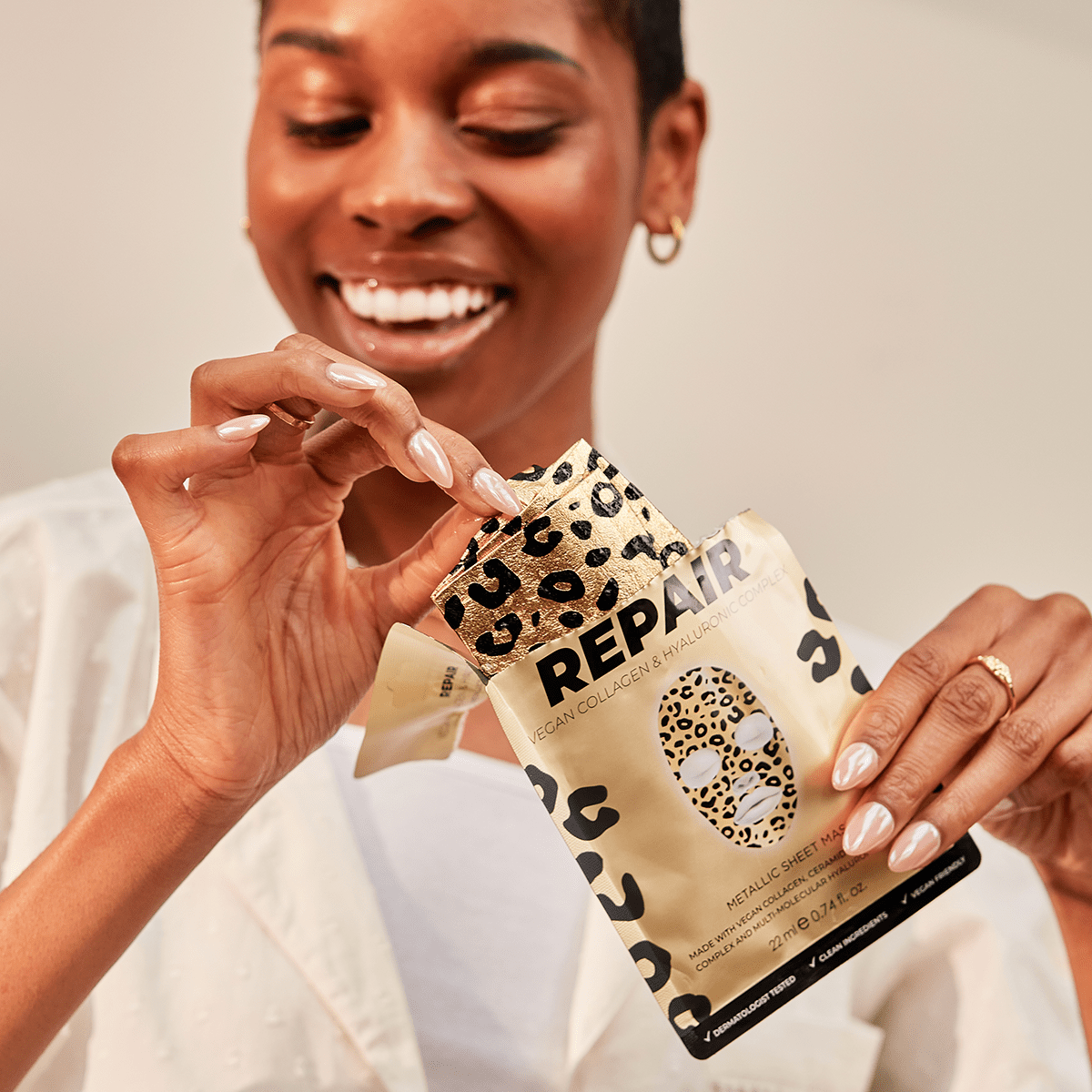 Repair Vegan Collagen & Gold Metallic Face Sheet Mask Skin + Body