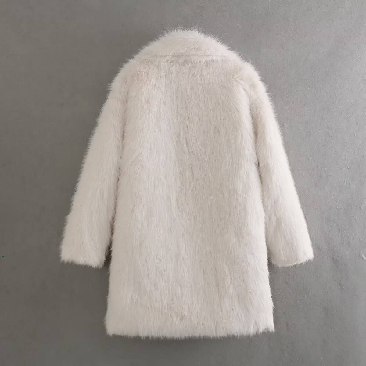 Rosa Clothing - Stylish Loose Midi Faux Fur Coat 