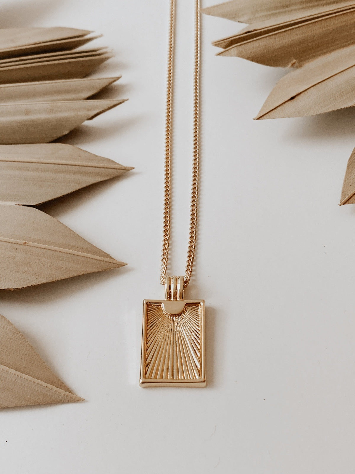 Rectangle pendant – And Noor